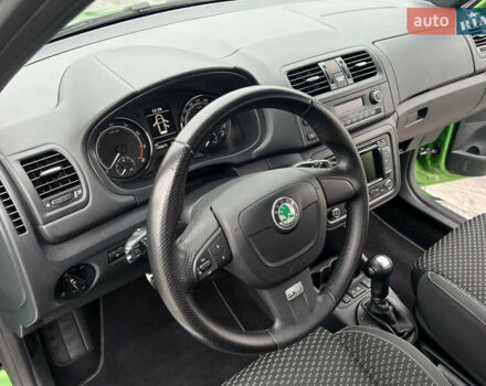 Зеленый Шкода Фабия, объемом двигателя 1.4 л и пробегом 144 тыс. км за 9200 $, фото 30 на Automoto.ua