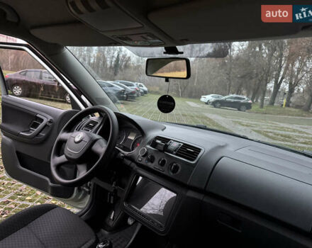 Зелений Шкода Фабія, об'ємом двигуна 1.4 л та пробігом 186 тис. км за 5500 $, фото 10 на Automoto.ua