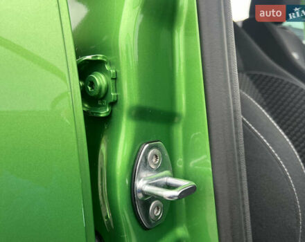 Зеленый Шкода Фабия, объемом двигателя 1.4 л и пробегом 144 тыс. км за 9200 $, фото 79 на Automoto.ua