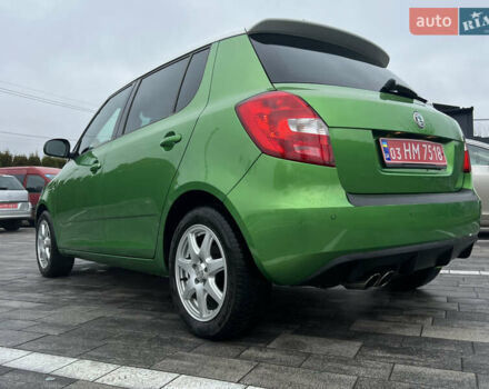 Зеленый Шкода Фабия, объемом двигателя 1.4 л и пробегом 144 тыс. км за 9200 $, фото 25 на Automoto.ua