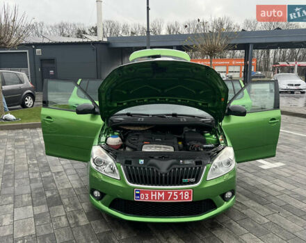 Зеленый Шкода Фабия, объемом двигателя 1.4 л и пробегом 144 тыс. км за 9200 $, фото 99 на Automoto.ua