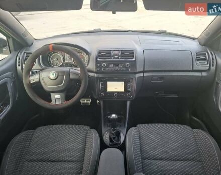 Зеленый Шкода Фабия, объемом двигателя 1.4 л и пробегом 194 тыс. км за 8900 $, фото 18 на Automoto.ua