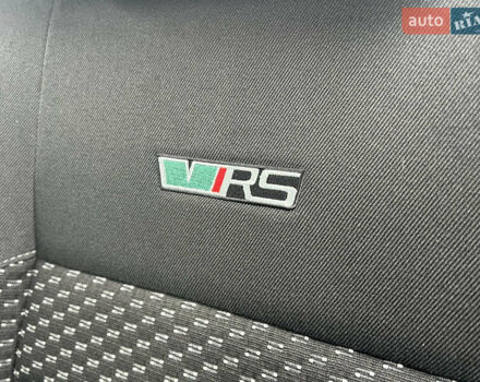 Зеленый Шкода Фабия, объемом двигателя 1.4 л и пробегом 144 тыс. км за 9200 $, фото 59 на Automoto.ua