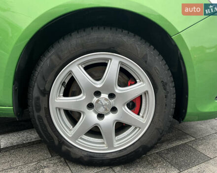 Зеленый Шкода Фабия, объемом двигателя 1.4 л и пробегом 144 тыс. км за 9200 $, фото 123 на Automoto.ua