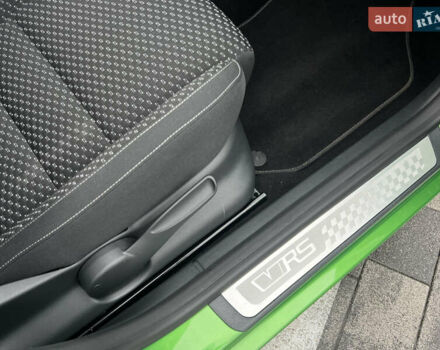 Зеленый Шкода Фабия, объемом двигателя 1.4 л и пробегом 144 тыс. км за 9200 $, фото 70 на Automoto.ua