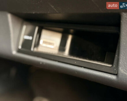 Зелений Шкода Фабія, об'ємом двигуна 1.4 л та пробігом 194 тис. км за 9800 $, фото 37 на Automoto.ua