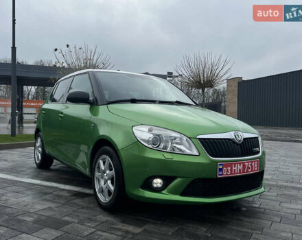 Зеленый Шкода Фабия, объемом двигателя 1.4 л и пробегом 144 тыс. км за 9200 $, фото 4 на Automoto.ua