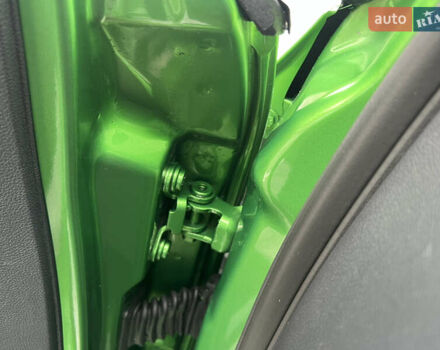 Зеленый Шкода Фабия, объемом двигателя 1.4 л и пробегом 144 тыс. км за 9200 $, фото 95 на Automoto.ua