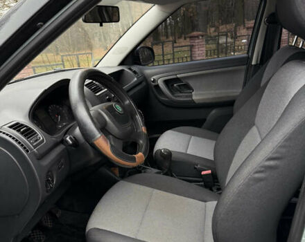 Зеленый Шкода Фабия, объемом двигателя 1.2 л и пробегом 145 тыс. км за 5500 $, фото 18 на Automoto.ua