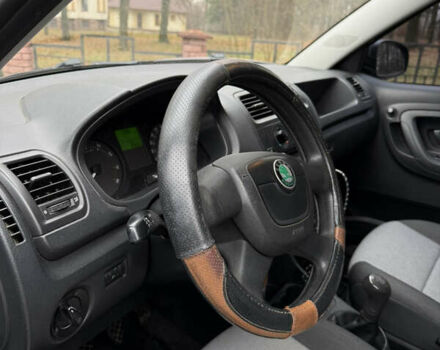 Зеленый Шкода Фабия, объемом двигателя 1.2 л и пробегом 145 тыс. км за 5500 $, фото 17 на Automoto.ua