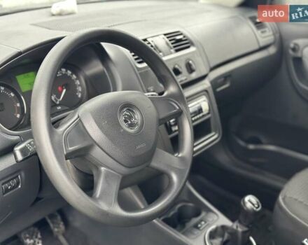 Зеленый Шкода Фабия, объемом двигателя 1.4 л и пробегом 79 тыс. км за 7000 $, фото 9 на Automoto.ua