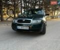 Зеленый Шкода Фабия, объемом двигателя 1.39 л и пробегом 330 тыс. км за 2900 $, фото 1 на Automoto.ua