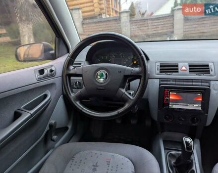 Зелений Шкода Фабія, об'ємом двигуна 1.4 л та пробігом 236 тис. км за 2350 $, фото 13 на Automoto.ua