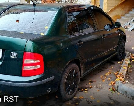 Зеленый Шкода Фабия, объемом двигателя 1.4 л и пробегом 319 тыс. км за 2800 $, фото 3 на Automoto.ua