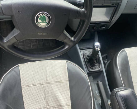 Зелений Шкода Фабія, об'ємом двигуна 1.9 л та пробігом 240 тис. км за 2799 $, фото 8 на Automoto.ua