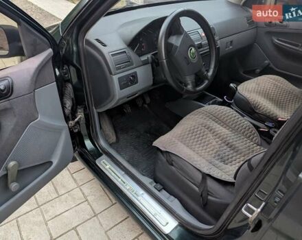 Зеленый Шкода Фабия, объемом двигателя 1.4 л и пробегом 225 тыс. км за 3000 $, фото 19 на Automoto.ua