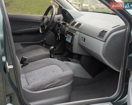 Зелений Шкода Фабія, об'ємом двигуна 1.4 л та пробігом 236 тис. км за 2350 $, фото 7 на Automoto.ua