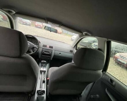 Зеленый Шкода Фабия, объемом двигателя 1.39 л и пробегом 119 тыс. км за 4200 $, фото 7 на Automoto.ua