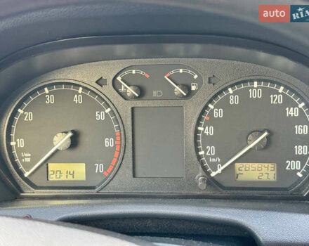 Зеленый Шкода Фабия, объемом двигателя 1.39 л и пробегом 286 тыс. км за 2600 $, фото 9 на Automoto.ua