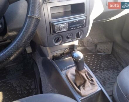 Зеленый Шкода Фабия, объемом двигателя 1.2 л и пробегом 200 тыс. км за 4200 $, фото 2 на Automoto.ua