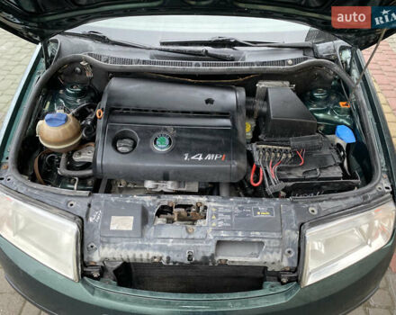 Зелений Шкода Фабія, об'ємом двигуна 1.4 л та пробігом 196 тис. км за 2299 $, фото 29 на Automoto.ua