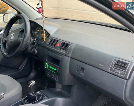 Зелений Шкода Фабія, об'ємом двигуна 1.4 л та пробігом 196 тис. км за 2299 $, фото 19 на Automoto.ua