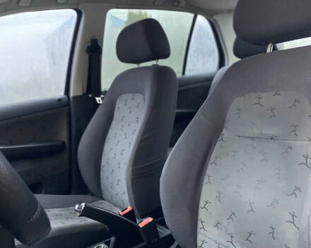 Зелений Шкода Фабія, об'ємом двигуна 1.4 л та пробігом 196 тис. км за 2150 $, фото 24 на Automoto.ua