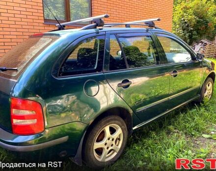 Зелений Шкода Фабія, об'ємом двигуна 1.4 л та пробігом 427 тис. км за 3100 $, фото 4 на Automoto.ua