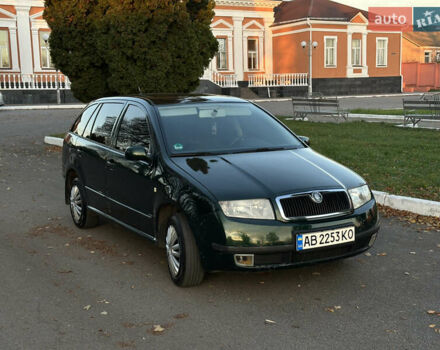 Зеленый Шкода Фабия, объемом двигателя 1.4 л и пробегом 199 тыс. км за 4200 $, фото 1 на Automoto.ua