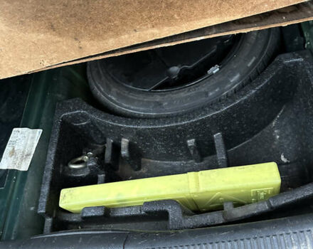 Зеленый Шкода Фабия, объемом двигателя 1.4 л и пробегом 199 тыс. км за 4200 $, фото 15 на Automoto.ua