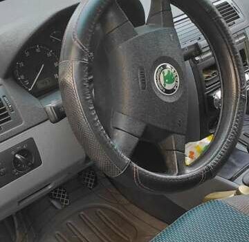 Зелений Шкода Фабія, об'ємом двигуна 1.39 л та пробігом 178 тис. км за 3200 $, фото 5 на Automoto.ua