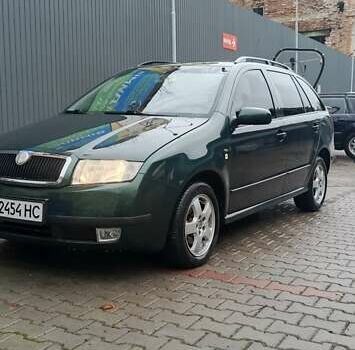 Зелений Шкода Фабія, об'ємом двигуна 1.39 л та пробігом 240 тис. км за 3399 $, фото 3 на Automoto.ua