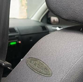 Зелений Шкода Фабія, об'ємом двигуна 1.39 л та пробігом 240 тис. км за 3399 $, фото 20 на Automoto.ua