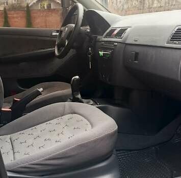 Зелений Шкода Фабія, об'ємом двигуна 1.39 л та пробігом 240 тис. км за 3399 $, фото 14 на Automoto.ua