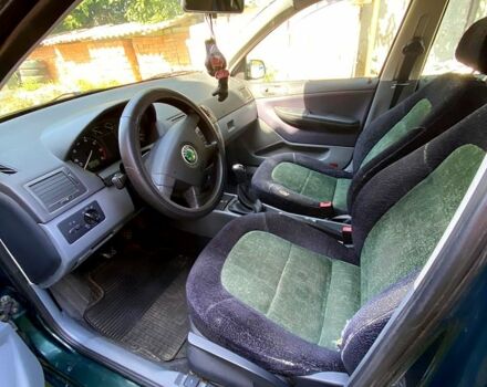 Зелений Шкода Фабія, об'ємом двигуна 1.4 л та пробігом 427 тис. км за 3100 $, фото 8 на Automoto.ua