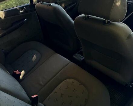 Зеленый Шкода Фабия, объемом двигателя 1.39 л и пробегом 240 тыс. км за 2900 $, фото 9 на Automoto.ua