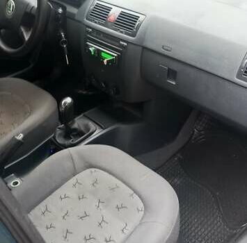 Зелений Шкода Фабія, об'ємом двигуна 1.39 л та пробігом 240 тис. км за 3399 $, фото 12 на Automoto.ua