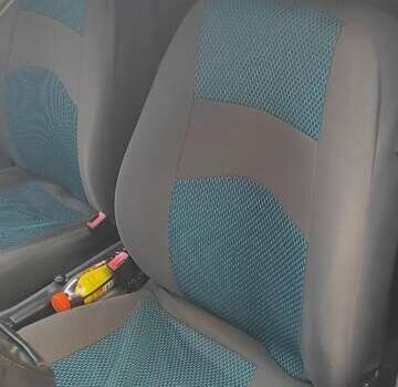 Зелений Шкода Фабія, об'ємом двигуна 1.39 л та пробігом 178 тис. км за 3200 $, фото 2 на Automoto.ua