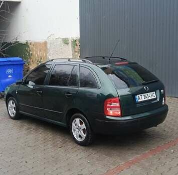 Зелений Шкода Фабія, об'ємом двигуна 1.39 л та пробігом 240 тис. км за 3399 $, фото 5 на Automoto.ua