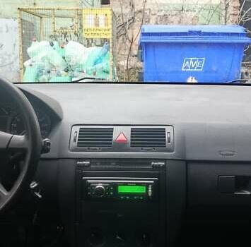 Зелений Шкода Фабія, об'ємом двигуна 1.39 л та пробігом 240 тис. км за 3399 $, фото 27 на Automoto.ua