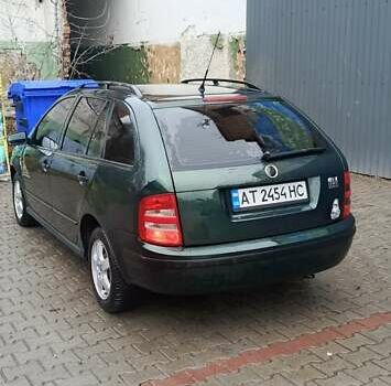 Зелений Шкода Фабія, об'ємом двигуна 1.39 л та пробігом 240 тис. км за 3399 $, фото 6 на Automoto.ua