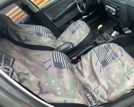 Зеленый Шкода Фабия, объемом двигателя 1.4 л и пробегом 304 тыс. км за 2400 $, фото 4 на Automoto.ua