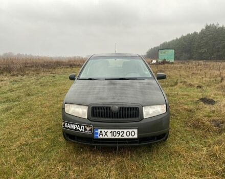 Зеленый Шкода Фабия, объемом двигателя 1.4 л и пробегом 304 тыс. км за 2400 $, фото 3 на Automoto.ua