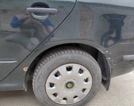 Зеленый Шкода Фабия, объемом двигателя 1.4 л и пробегом 289 тыс. км за 2800 $, фото 21 на Automoto.ua