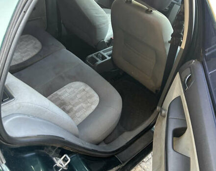 Зеленый Шкода Фабия, объемом двигателя 1.4 л и пробегом 338 тыс. км за 2600 $, фото 24 на Automoto.ua