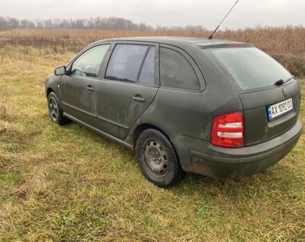 Зеленый Шкода Фабия, объемом двигателя 1.4 л и пробегом 304 тыс. км за 2400 $, фото 2 на Automoto.ua