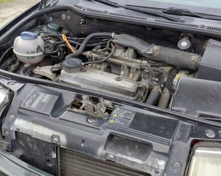 Зеленый Шкода Фабия, объемом двигателя 1.4 л и пробегом 289 тыс. км за 2800 $, фото 3 на Automoto.ua