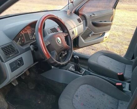 Зеленый Шкода Фабия, объемом двигателя 1.2 л и пробегом 311 тыс. км за 2500 $, фото 5 на Automoto.ua