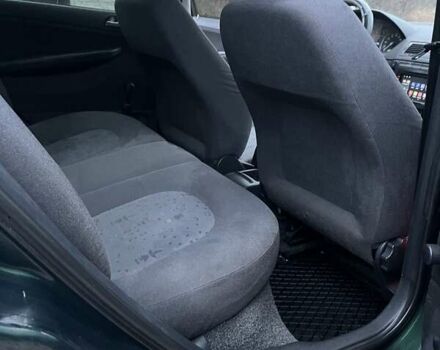 Зелений Шкода Фабія, об'ємом двигуна 1.4 л та пробігом 268 тис. км за 3400 $, фото 17 на Automoto.ua