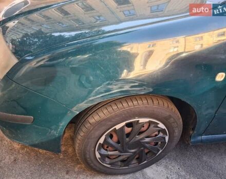 Зелений Шкода Фабія, об'ємом двигуна 1.2 л та пробігом 280 тис. км за 2900 $, фото 11 на Automoto.ua